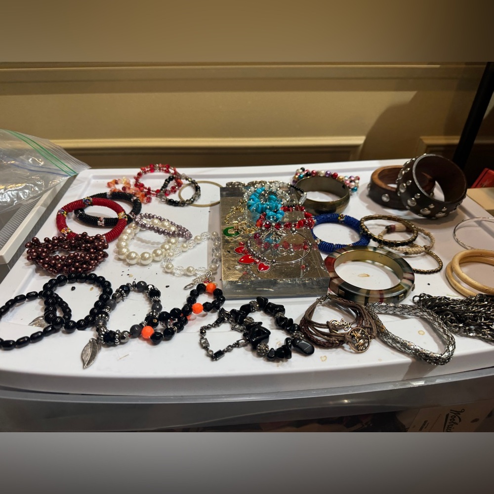 Elegant Multi-Color‎ Beaded Bracelet Lot of 30 bracelets